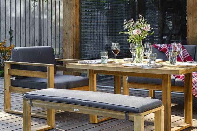 Диванный комплект из акации BOOKA с обеденным столом  Joygarden