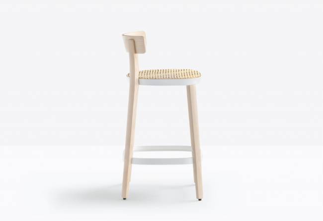 Стул деревянный полубарный Folk белый, беленый ясень, натуральный 430х425х870 мм