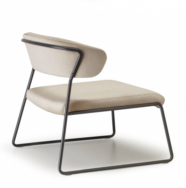 Кресло лаунж с обивкой Lisa Lounge антрацит, слоновая кость 700х650х660 мм