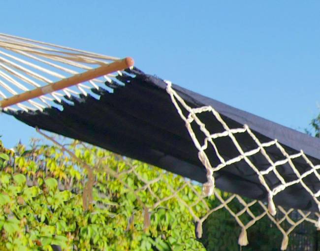 Гамак TANGO (5 цветов) + каркас ARC (дерево) Гамак TANGO (5 цветов) + каркас ARC (дерево)