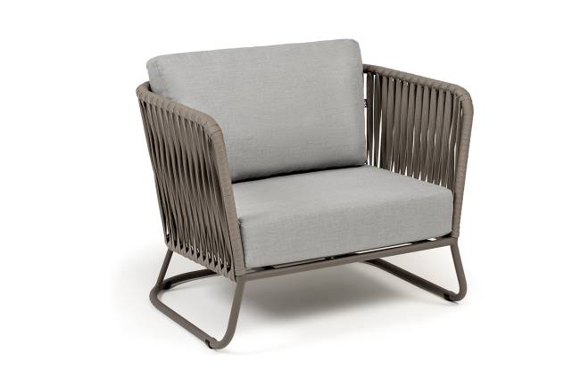 "Багамы" кресло плетеное из роупа, каркас алюминий бежево-серый (RAL7006) муар, роуп серо-коричневый 23мм, ткань светло-серая "Багамы" кресло плетеное из роупа, каркас алюминий бежево-серый (RAL7006) муар, роуп серо-коричневый 23мм, ткань светло-серая