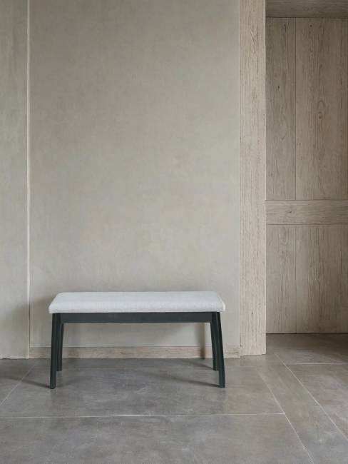 Скамья для прихожей мягкая, ткань серый, каркас венге Скамья для прихожей мягкая, ткань серый, каркас венге