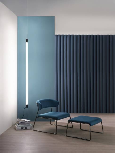 Пуф с обивкой Lisa Lounge Pouf черный глянцевый никель, голубой 630х550х350 мм