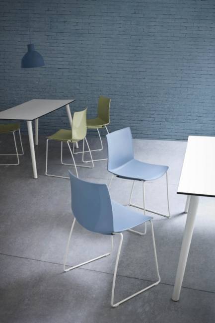 Стул пластиковый Kanvas S жемчужно-серый 500х500х790 мм Стул пластиковый Kanvas S жемчужно-серый 500х500х790 мм