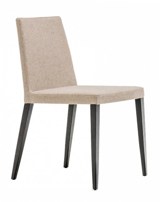 Стул деревянный мягкий Dress венге, бежевый 500х520х820 мм Стул деревянный мягкий Dress венге, бежевый 500х520х820 мм