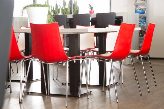 Стул пластиковый Zebra Bicolore 4 legs хром, белый, красный 550х520х830 мм