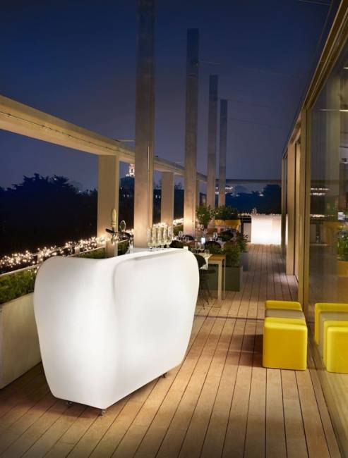 Стойка пластиковая барная светящаяся на колесах Roller Bar Lighting белый 1500x750x1200 мм