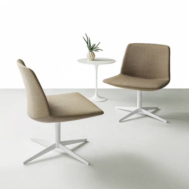 Стул лаунж с обивкой Kanvas Lounge L 680х530х770 мм