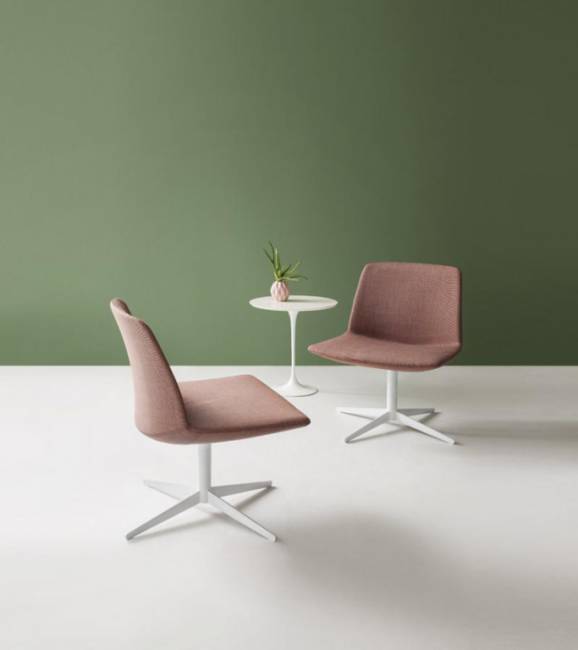 Стул лаунж с обивкой Kanvas Lounge L 680х530х770 мм