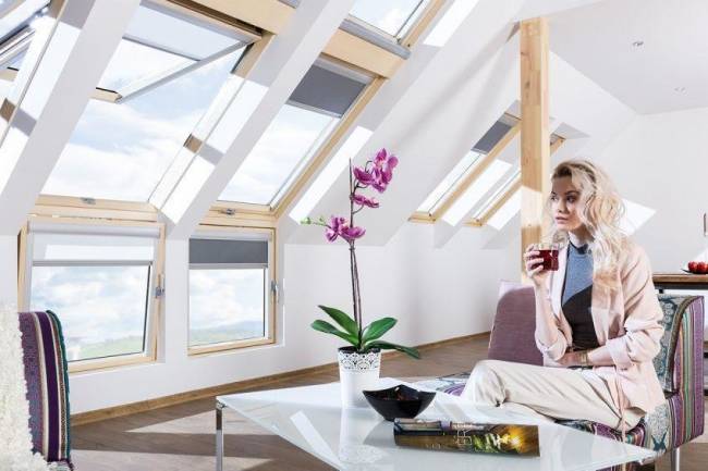 Мансардное окно FAKRO BXP L3 Lux (глухое), однокамерный морозостойкий триплекс, дерево