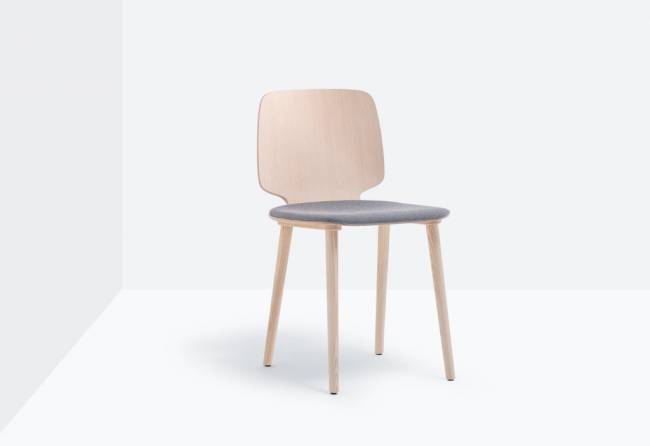 Стул деревянный с мягким сиденьем Babila 440х525х790 мм Стул деревянный с мягким сиденьем Babila 440х525х790 мм