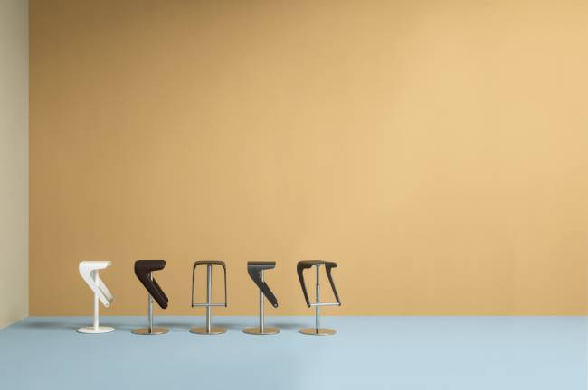 Табурет барный вращающийся Woody матовый стальной, беленый дуб 400х400х770 мм Табурет барный вращающийся Woody матовый стальной, беленый дуб 400х400х770 мм