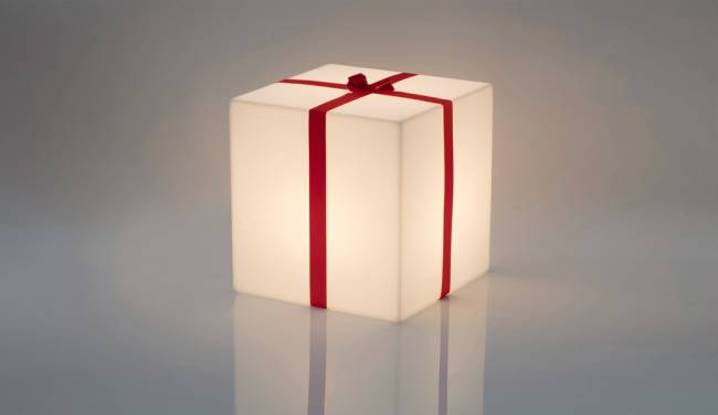 Светильник пластиковый Куб Merry Cubo 40 Lighting LED белый, красный 430х430х430 мм