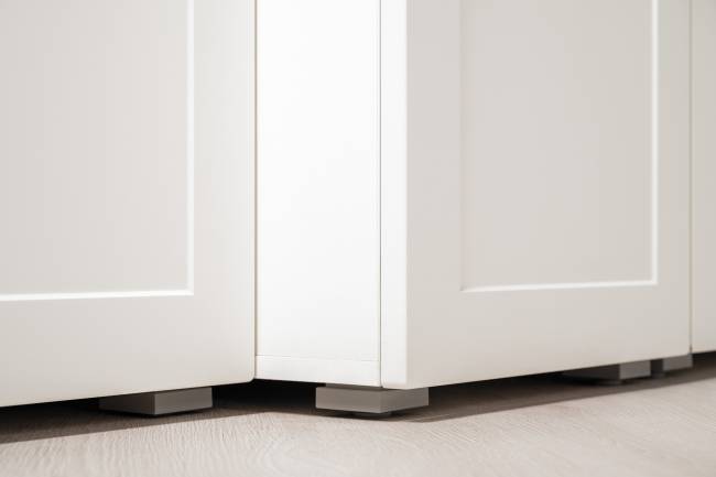 Тумба с пеналом Остин цвет белый шагрень/дуб крафт золотой