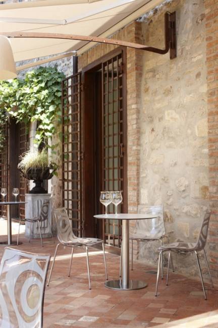 Столешница круглая Compact Laminate для подстолья Nemo, Domino, Tiffany, Cross белый Ø900х10 мм Столешница круглая Compact Laminate для подстолья Nemo, Domino, Tiffany, Cross белый Ø900х10 мм