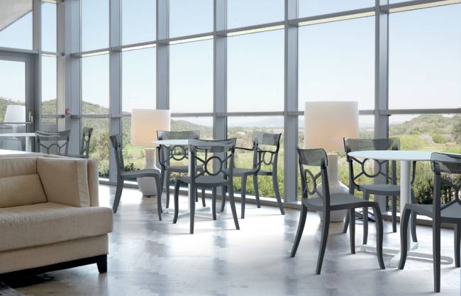 Стул пластиковый Opera-S белый, дымчатый 490х550х840 мм