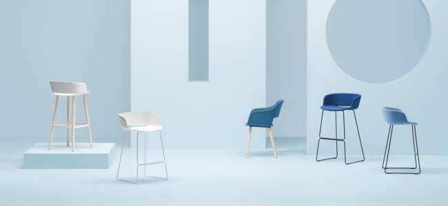 Стул пластиковый полубарный Babila 500х460х820 мм