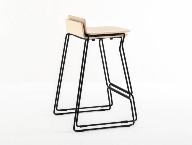 Стул деревянный барный Osaka беленый ясень, черный 500х465х850 мм