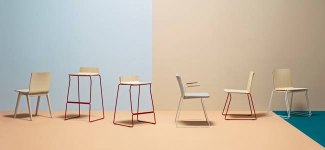 Стул деревянный барный Osaka беленый ясень, черный 500х465х850 мм