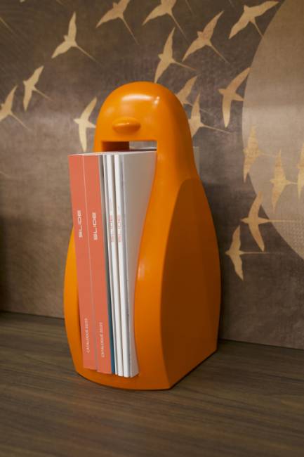 Подставка для журналов пластиковая Koko Book Standard 140х220х380 мм Подставка для журналов пластиковая Koko Book Standard 140х220х380 мм