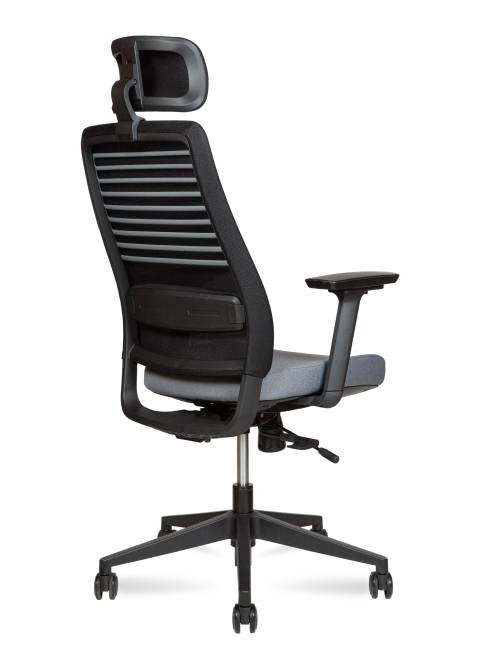 Кресло офисное / Кейс / Case / черный пластик / серая ткань / черная сетка