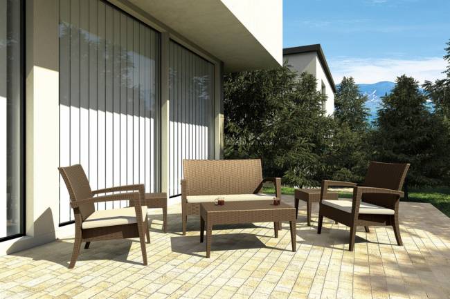 Кресло пластиковое плетеное с подушкой Miami Lounge Armchair коричневый 720х760х890 мм