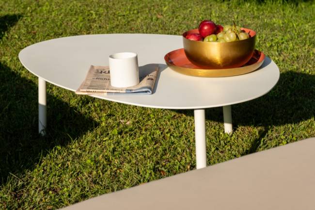 Столик металлический кофейный Island белый 1000х700х340 мм