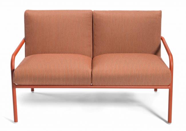 Диван двухместный Pilar Sofa 1300х790х815 мм Диван двухместный Pilar Sofa 1300х790х815 мм