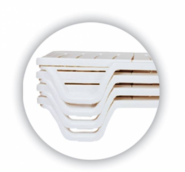 Шезлонг-лежак пластиковый Bahama белый 1870x540x300 мм