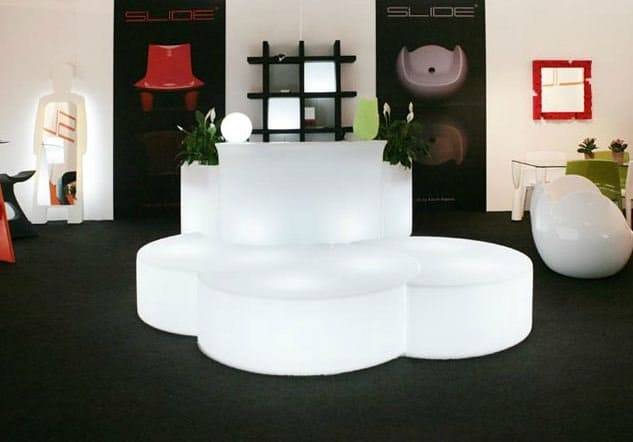 Пуф пластиковый светящийся Mone Lighting IN белый 1400x1090x430 мм