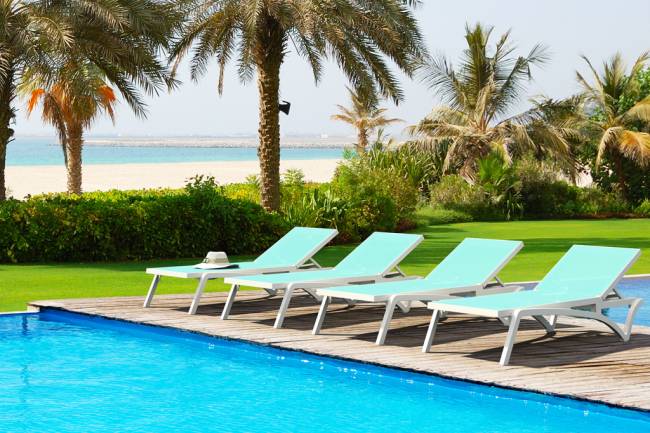 Шезлонг-лежак пластиковый Pacific белый, голубой 1930х680х350 мм