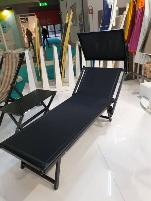 Шезлонг-лежак металлический 501 черный 1820х730х400 мм Шезлонг-лежак металлический 501 черный 1820х730х400 мм