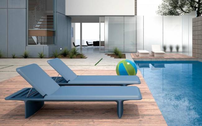 Шезлонг-лежак пластиковый Ponente Standard 2000х680х340 мм