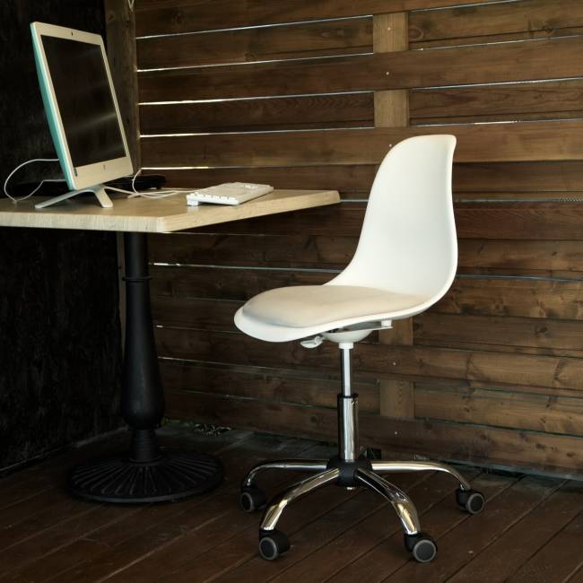 Кресло компьютерное Смузи Хром белый/бежевый