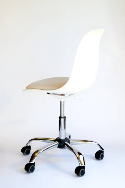 Кресло компьютерное Смузи Хром белый/бежевый