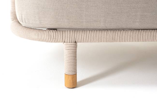 "Верона" диван 3-местный плетеный из роупа, каркас алюминий белый муар, роуп бежевый круглый, ткань бежевая 15052 "Верона" диван 3-местный плетеный из роупа, каркас алюминий белый муар, роуп бежевый круглый, ткань бежевая 15052