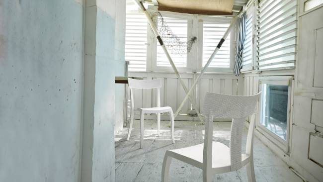 Стул пластиковый Toro-S белый 490х550х840 мм