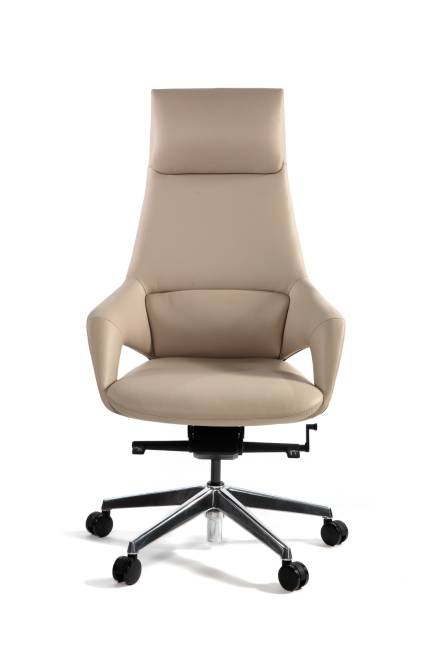 Кресло офисное / Шопен / бежевая кожа / алюминиевая база