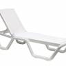 Шезлонг-лежак пластиковый Vela белый 1940х690х430-1020 мм Шезлонг-лежак пластиковый Vela белый 1940х690х430-1020 мм