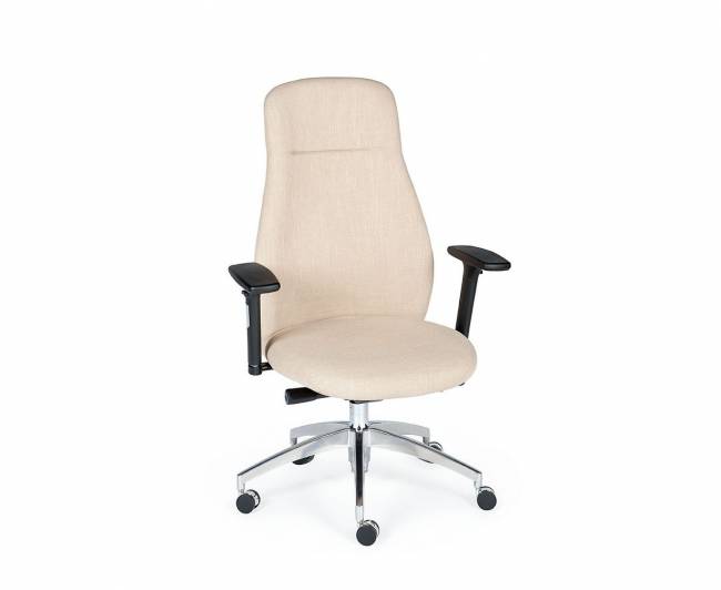 Кресло офисное / Мальта / хром крестовина / черные подлокотники / бежевая ткань
