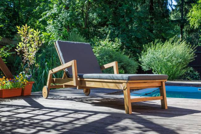Шезлонг PAOLO на колесиках из акации(teaklook)