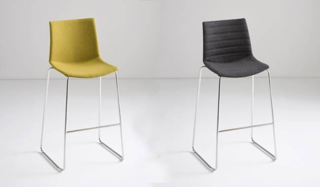 Стул барный с обивкой Kanvas ST 76 Front 500х550х1140 мм Стул барный с обивкой Kanvas ST 76 Front 500х550х1140 мм