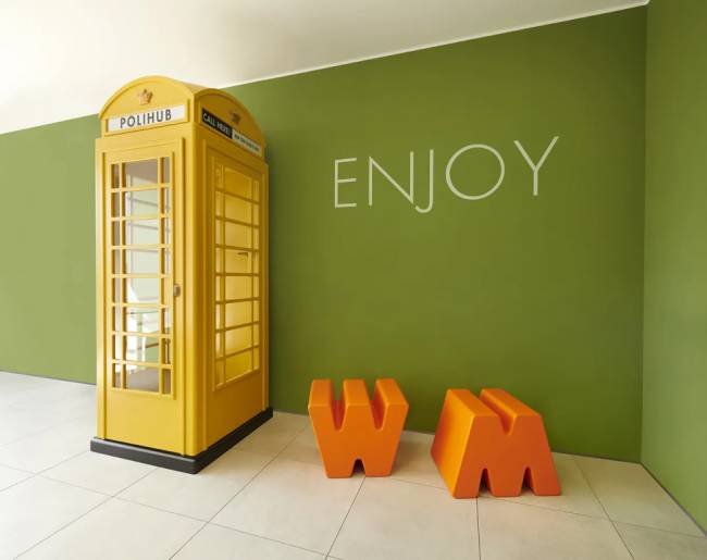 Пуф пластиковый Double U Standard 580х430х430 мм